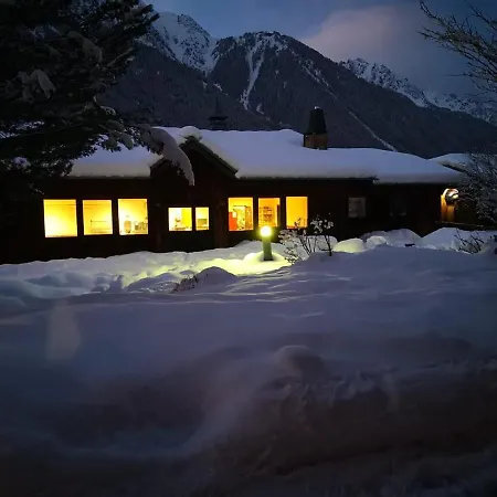 Hostal Hi *